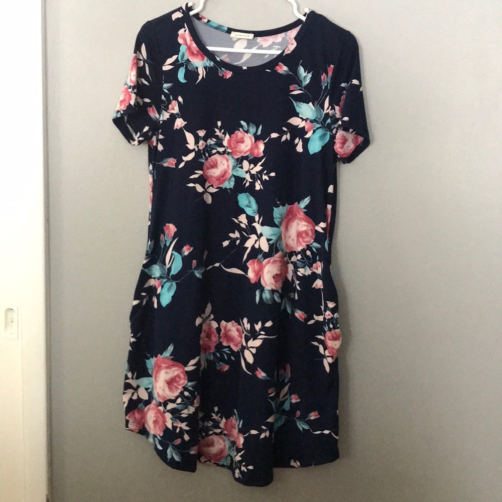 Boutique Floral Dress with Pockets